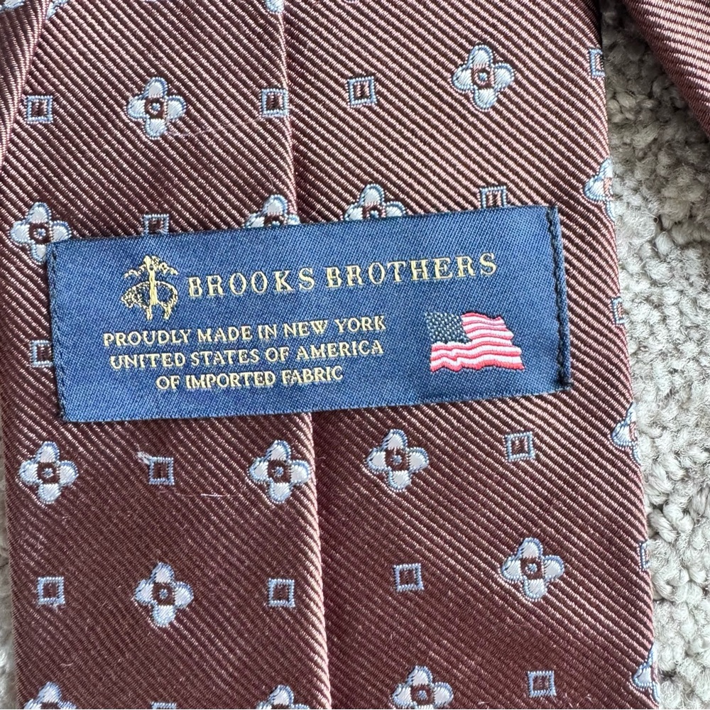 2/$20 Brooks Brothers Silk Tie Brown Geometric Floral Made in USA - Picture 4 of 8